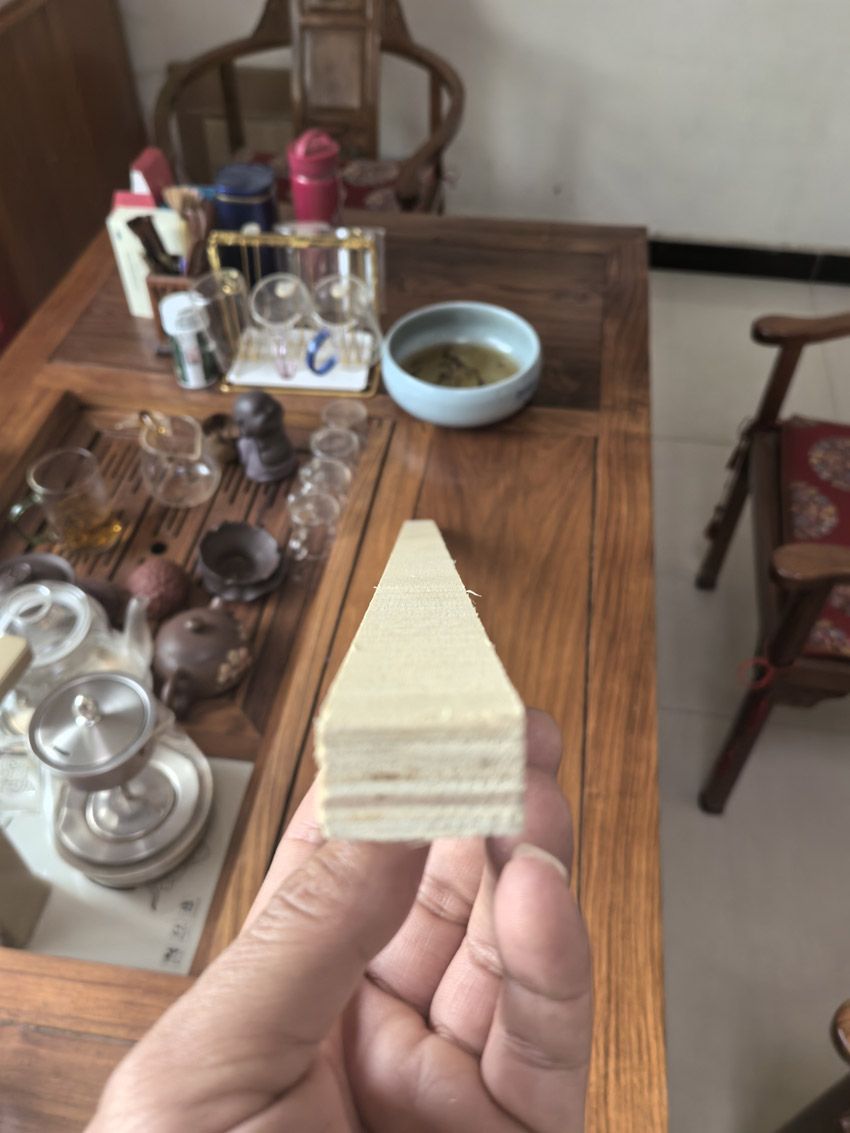 點(diǎn)擊查看詳細(xì)信息<br>標(biāo)題：LVL多層條 閱讀次數(shù)：4